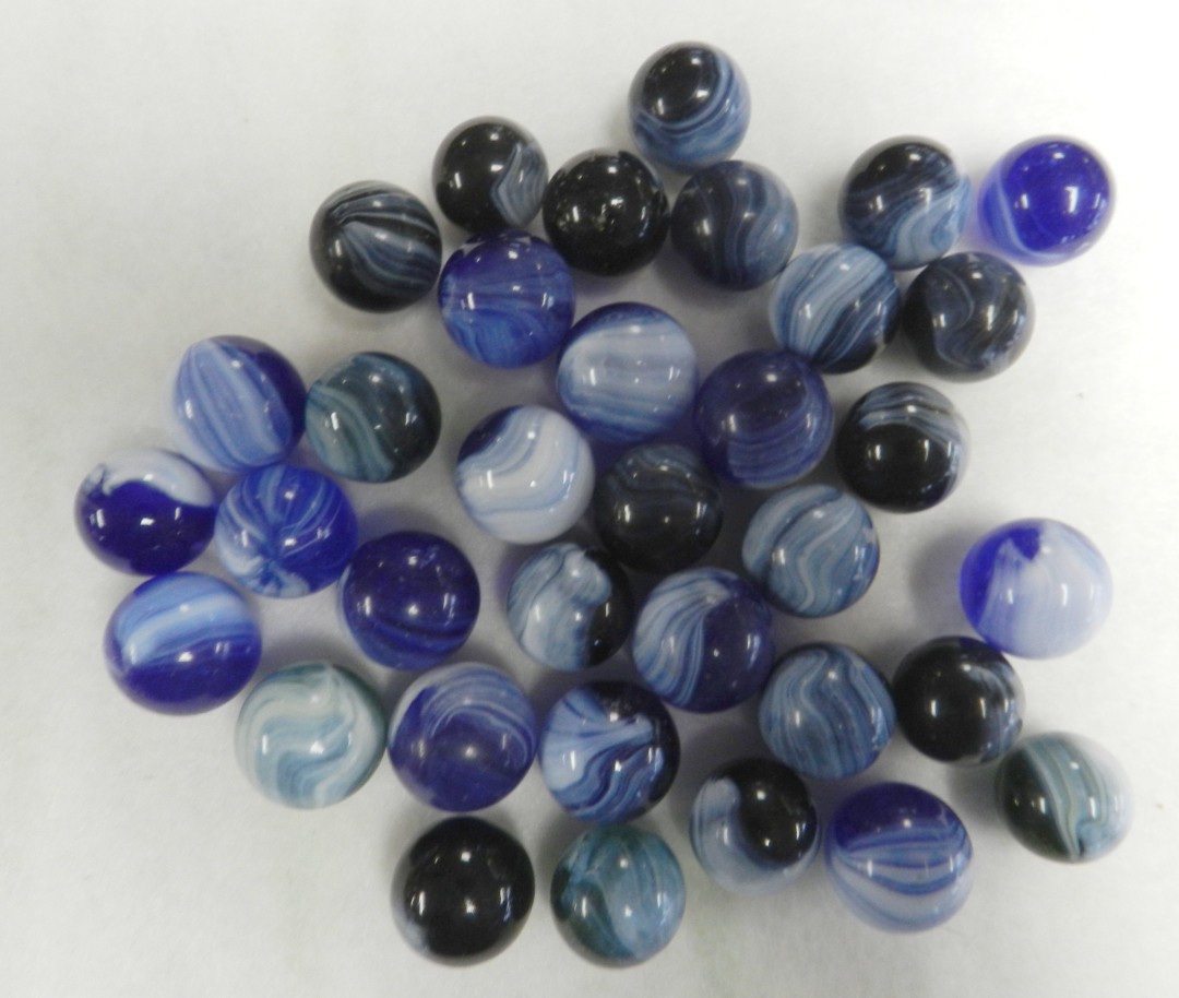 #20762m Vintage group or Lot of 30 Master Marble Brushed Patch Marbles