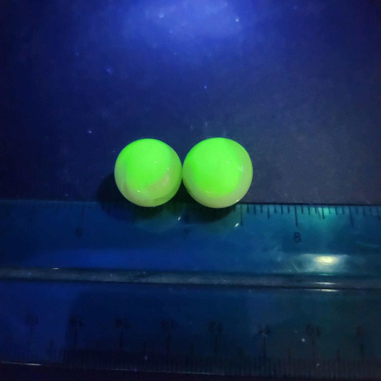Set Of 2 Burmese Vaseline Glass Swirl Uranium Glass Marbles Uv Glow