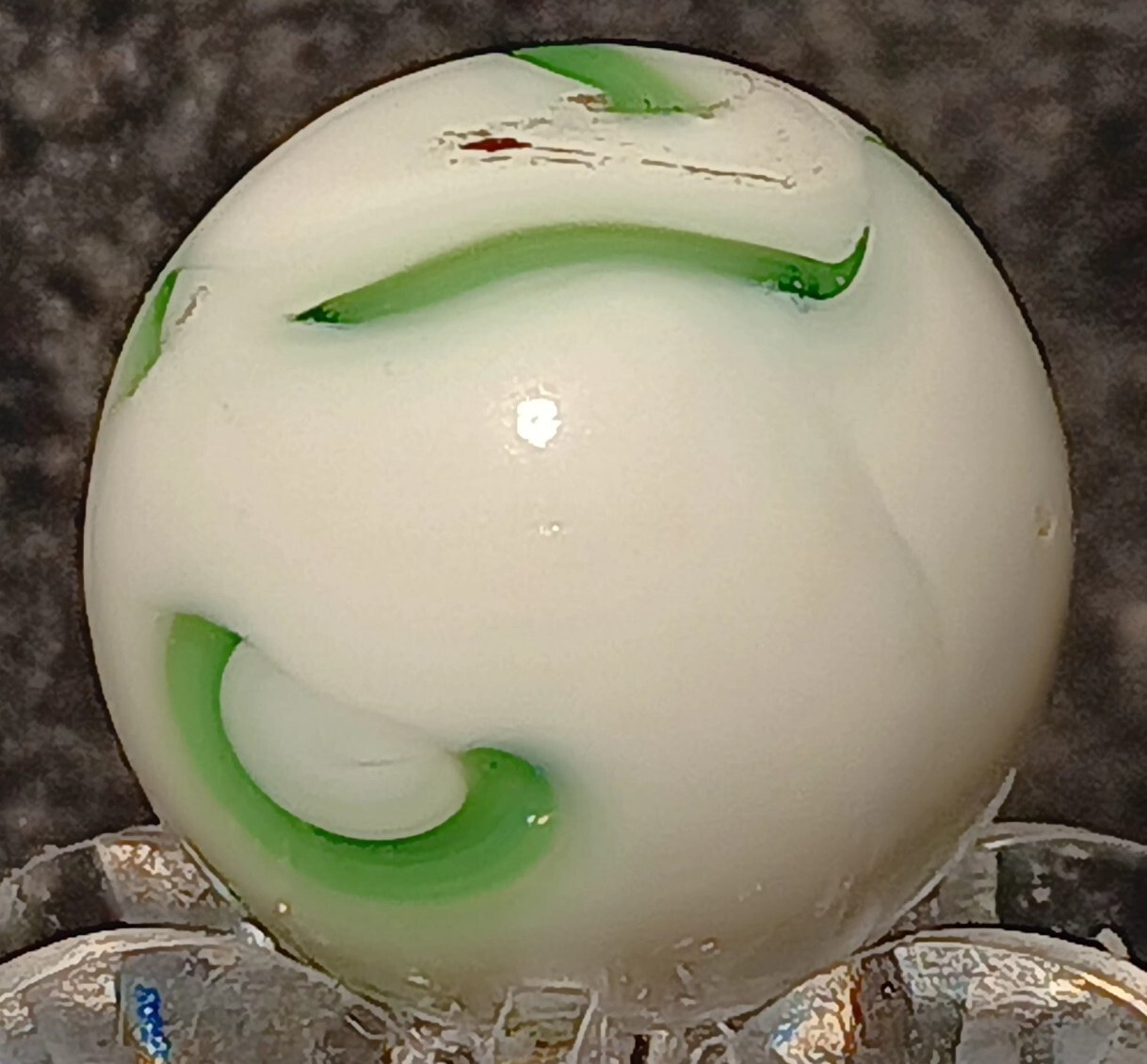 Vintage Alley Agate Calligraphy Oxblood Swirl Marble. 0.55″ Mint+. TOP SHELF