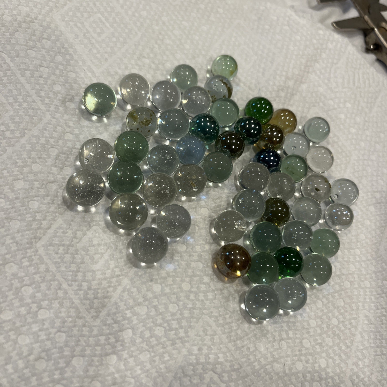 50 Glass Marble With Bubbles Size 13mm To 14mm, Small, Mostly Clear Glass Vtg