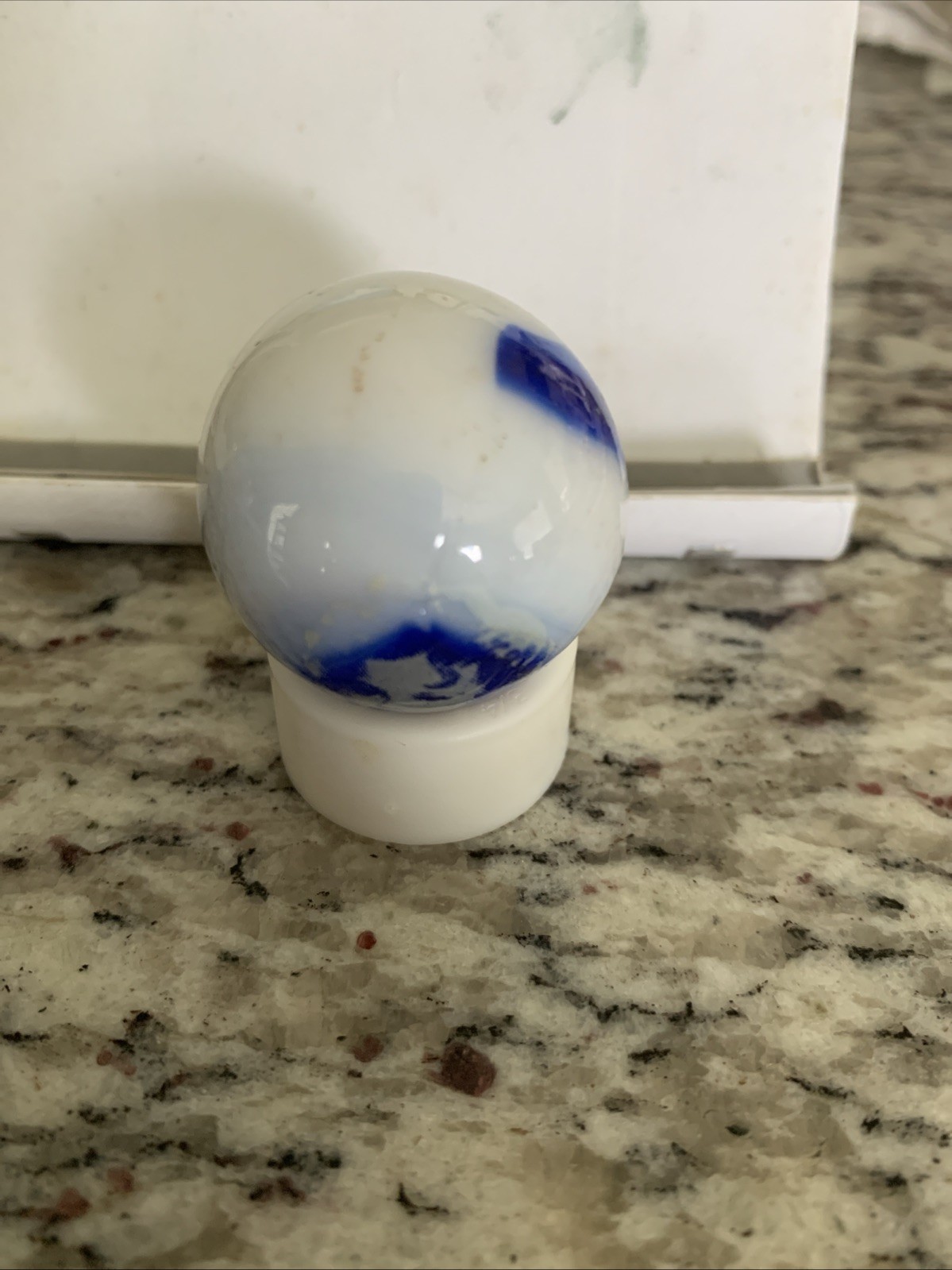 OLD VINTAGE 1.22” BLUE MARBLE SHIRLEY TEMPLE WHITE MILK GLASS 1960’s