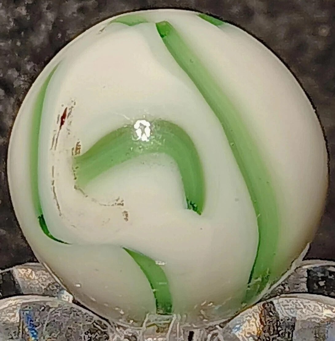 Vintage Alley Agate Calligraphy Oxblood Swirl Marble. 0.55″ Mint+. TOP SHELF