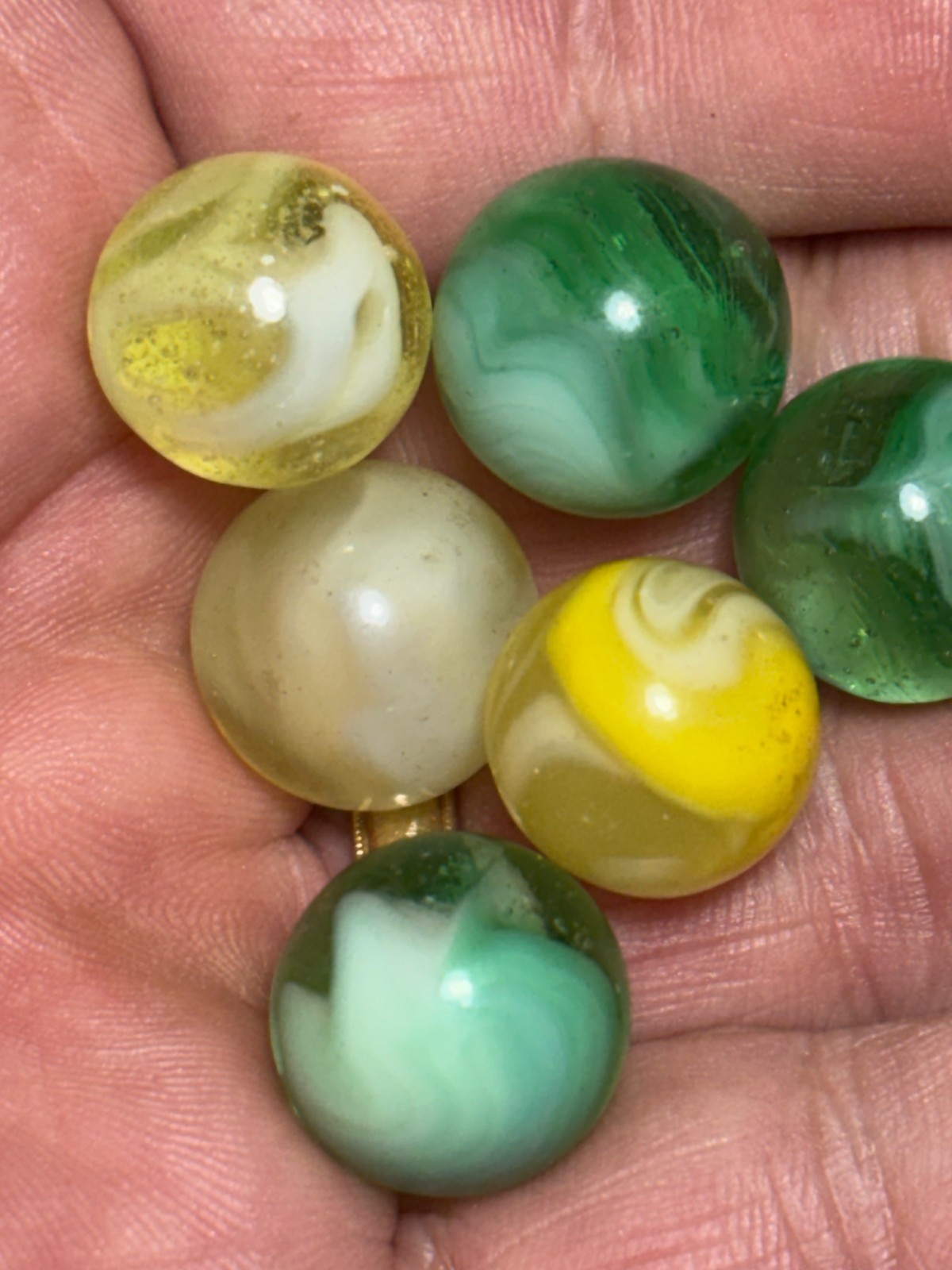 Akro Agate Limeade & Lemonade Marbles .59″ to .64″ UV Glow Vintage Lot