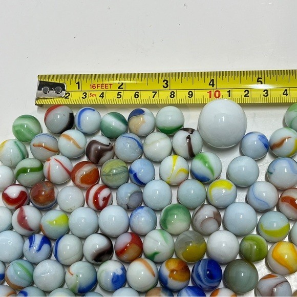 190+ Vintage Milk Glass Marble Lot Beautiful Unique Swirls Multi Coloured Solid