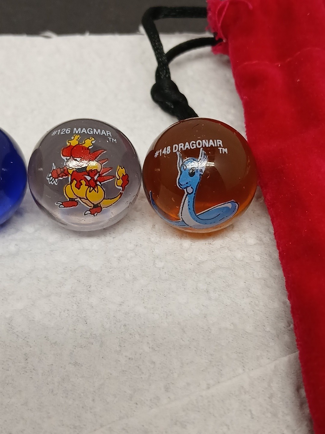 NINTENDO 1999/2000 Pokemon Marble Lot of 9 Marbles With A #68 MACHAMP Bag RARE