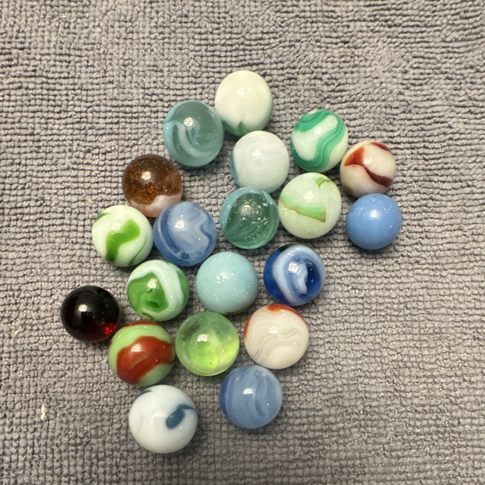 Lot Of Vintage 1940’s 50s Swirl Cat Eye Glass Marbles