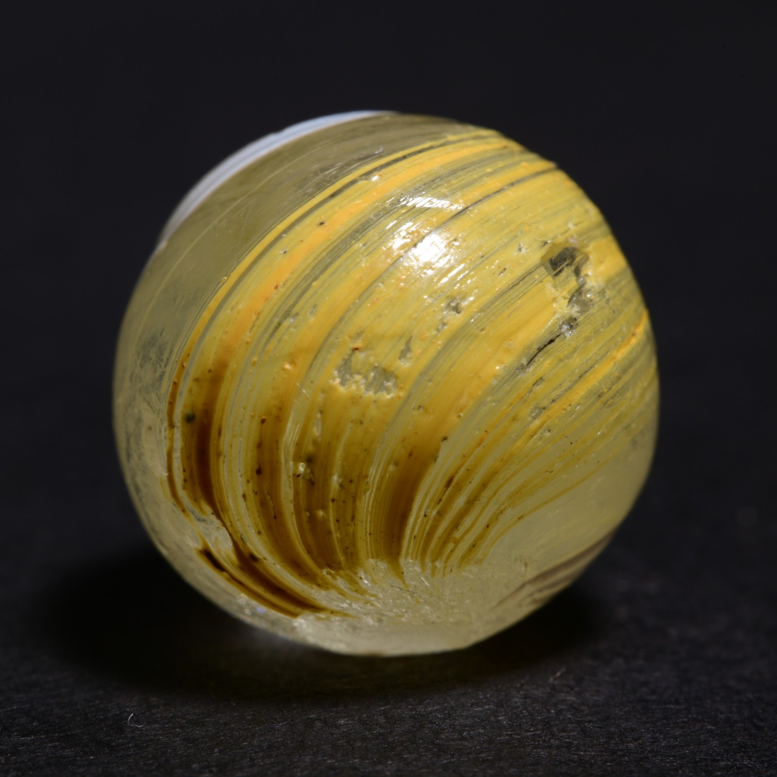 Indian Marble German Handmade Antique Bright White & Egg Yolk 14mm 17/32”