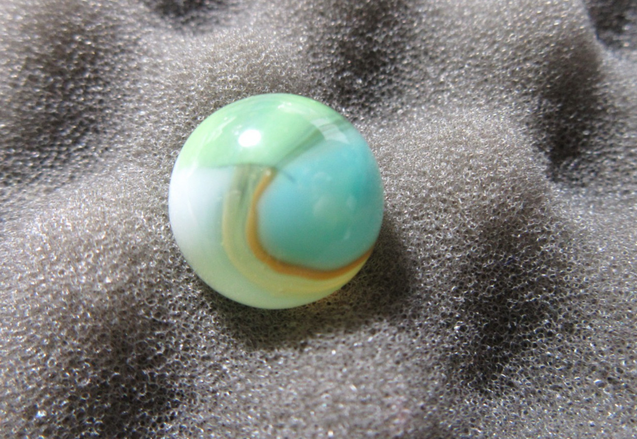 VINTAGE VITRO Marble Robin Blue, Orange, Green, White, Clear 5/8″