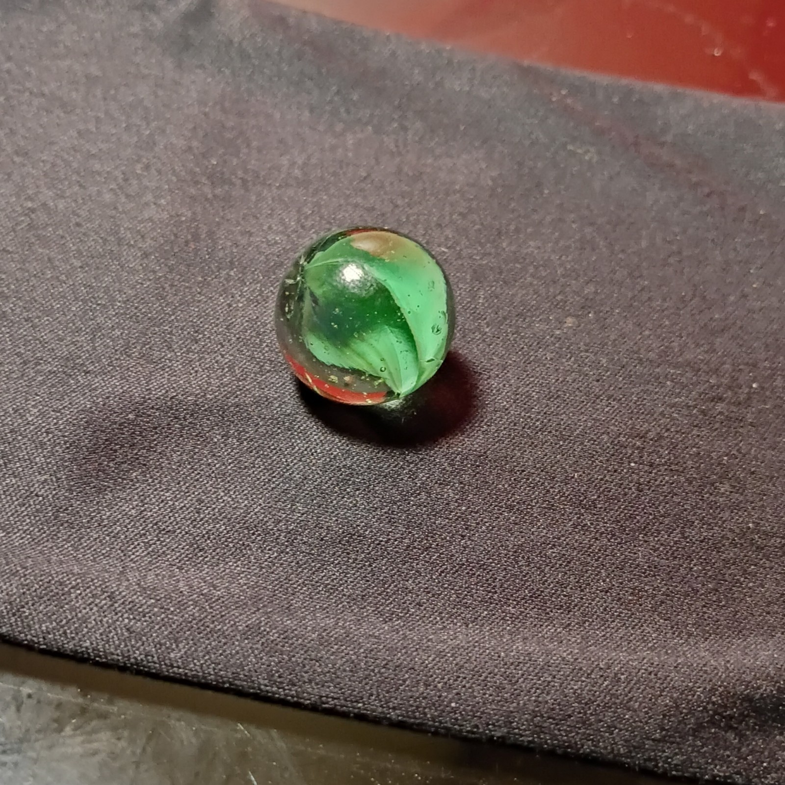 Single Glass Swirl Toy Marble, Green Swirl, Ages 4-7 8-11 12-16 17+ Years
