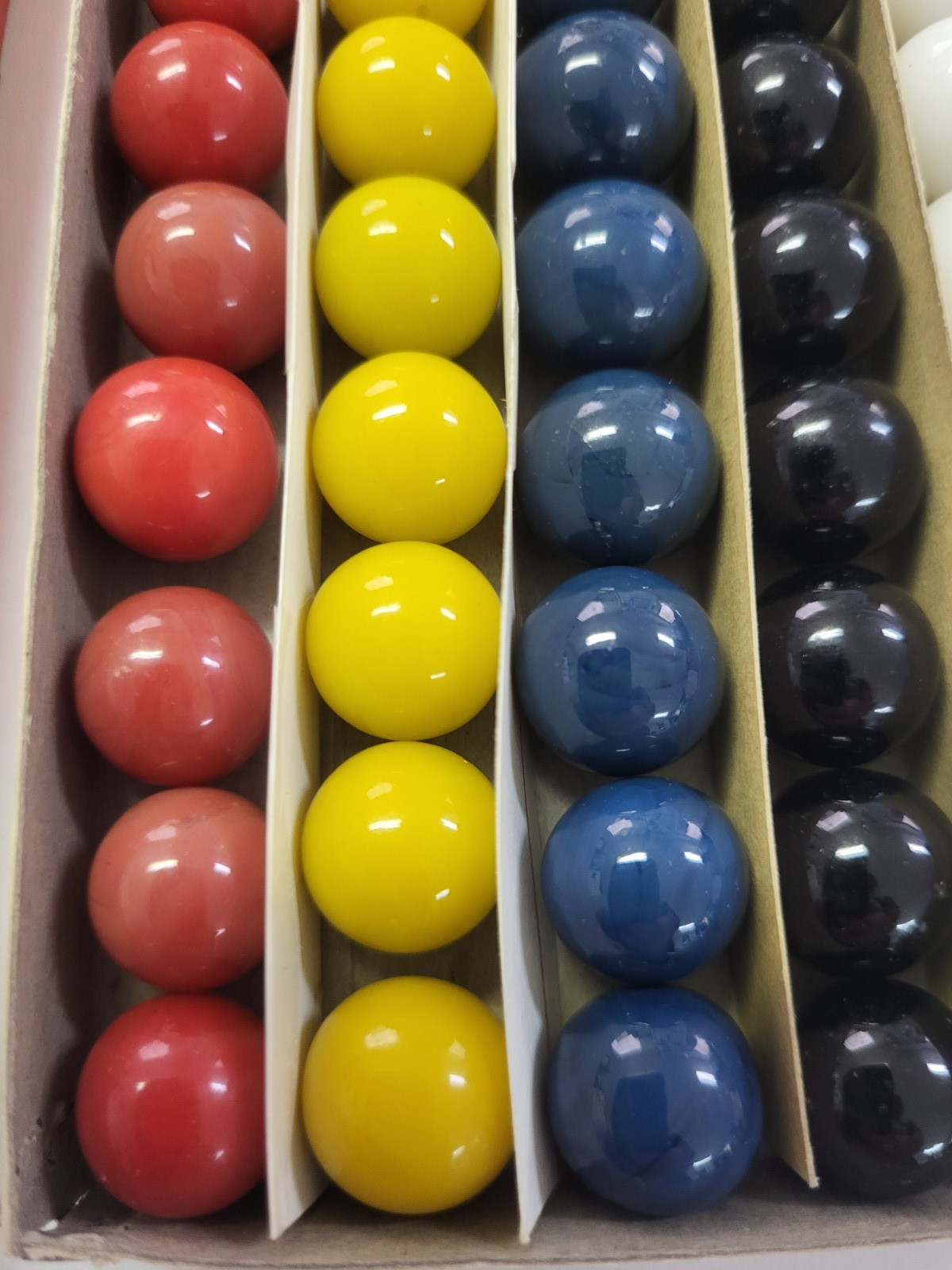 Vintage Master Glass Company Marbles in Box Chinese Checkers Akro-Agate Style