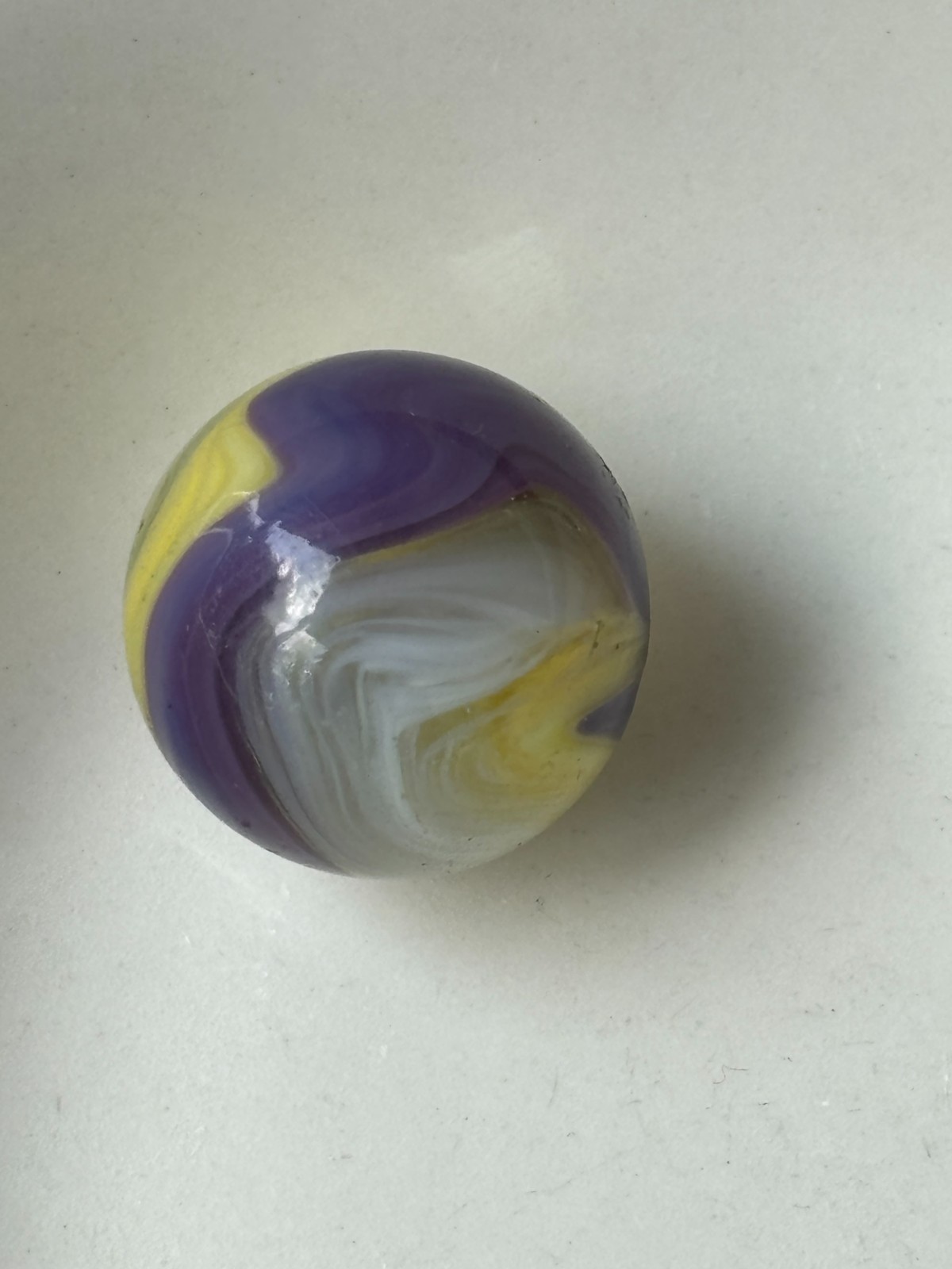 Akro Agate Purple Yellow White Popeye Corkscrew Marble Shooter .75 or 3/4″ VTG