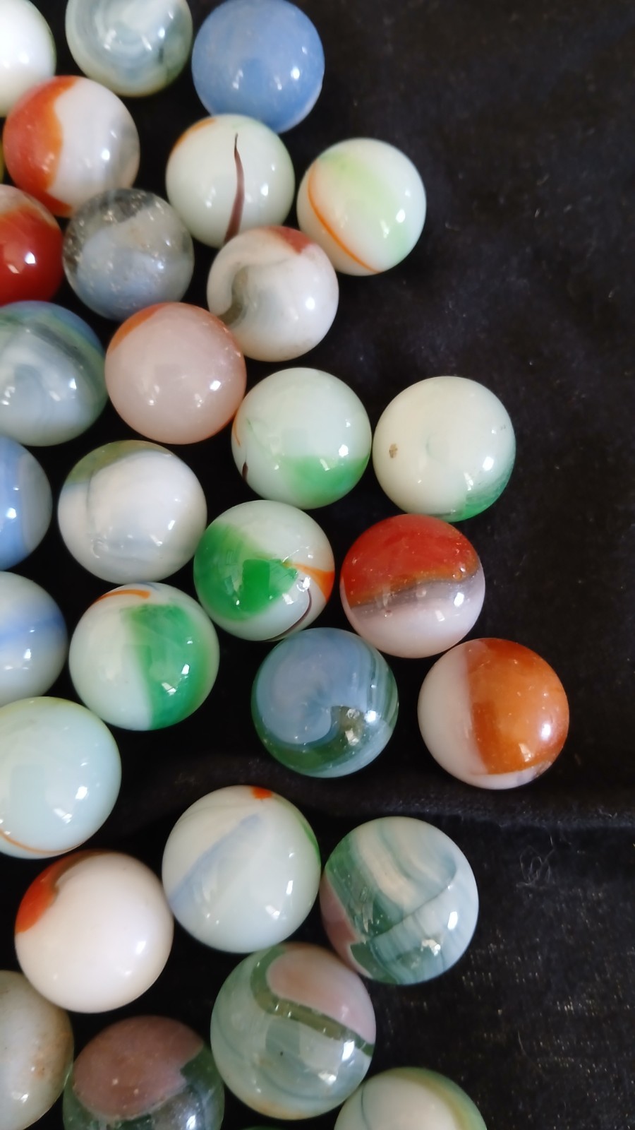 Lot of 100 Vintage Swirl Marbles