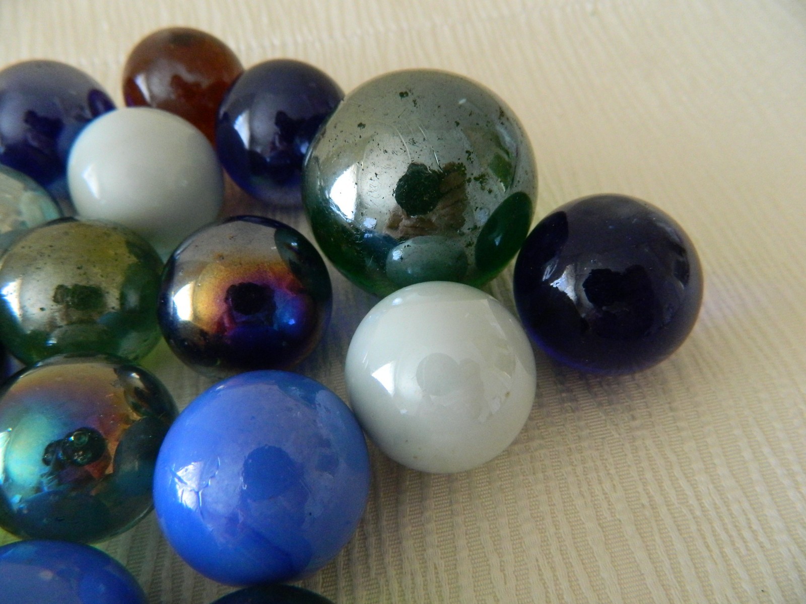 GLASS MARBLES Blue White Green Orange Bubbles Luster Opaque Medium Large Toy Lot