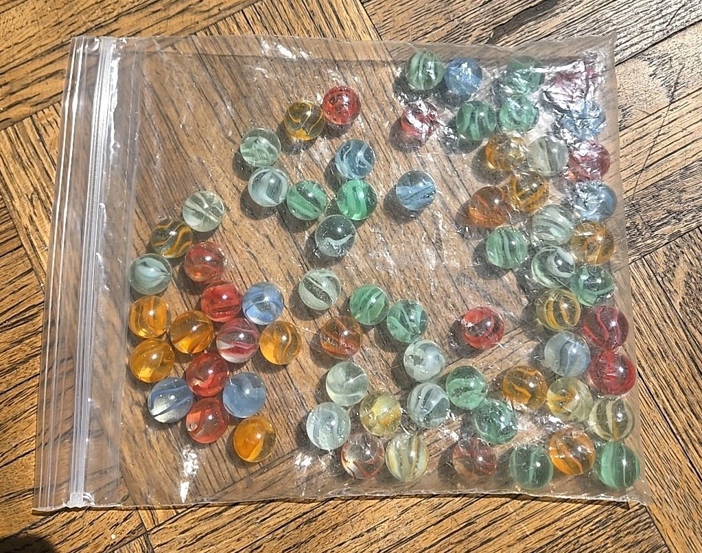 Vintage Lot Of 69 Vein Hybrid Cat’s Eye Marbles – Vintage Marbles