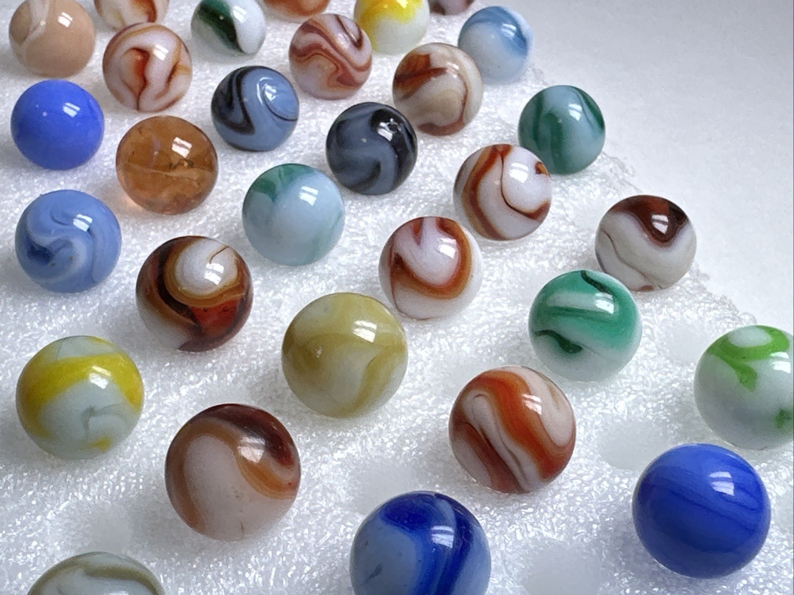 375 Lot Of 30 Vintage Heaton Agate Swirl Marbles!