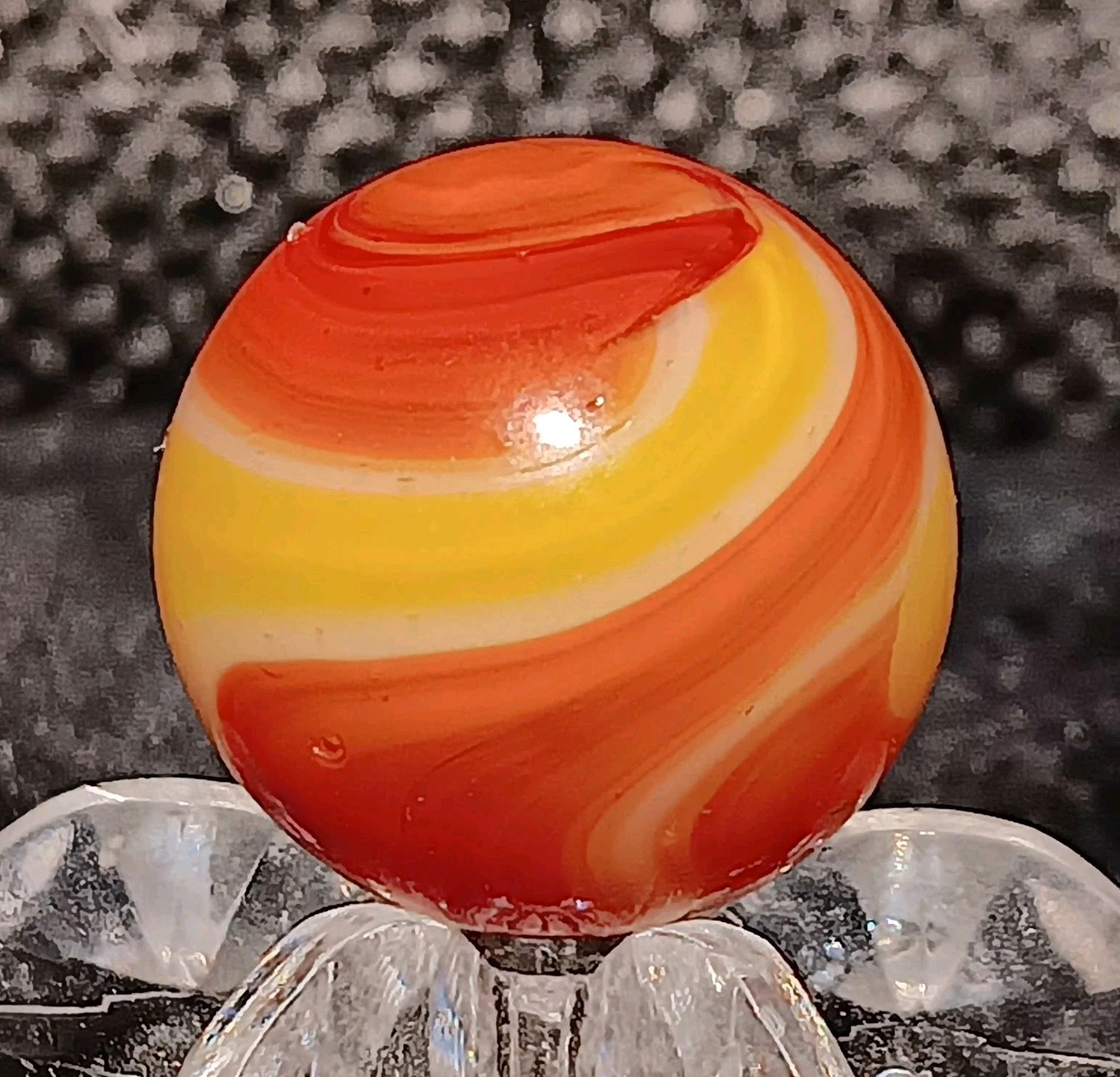 Vintage Peltier Glass NLR “KETCHUP & MUSTARD” Marble. .60″ Nm. Beautiful K&M