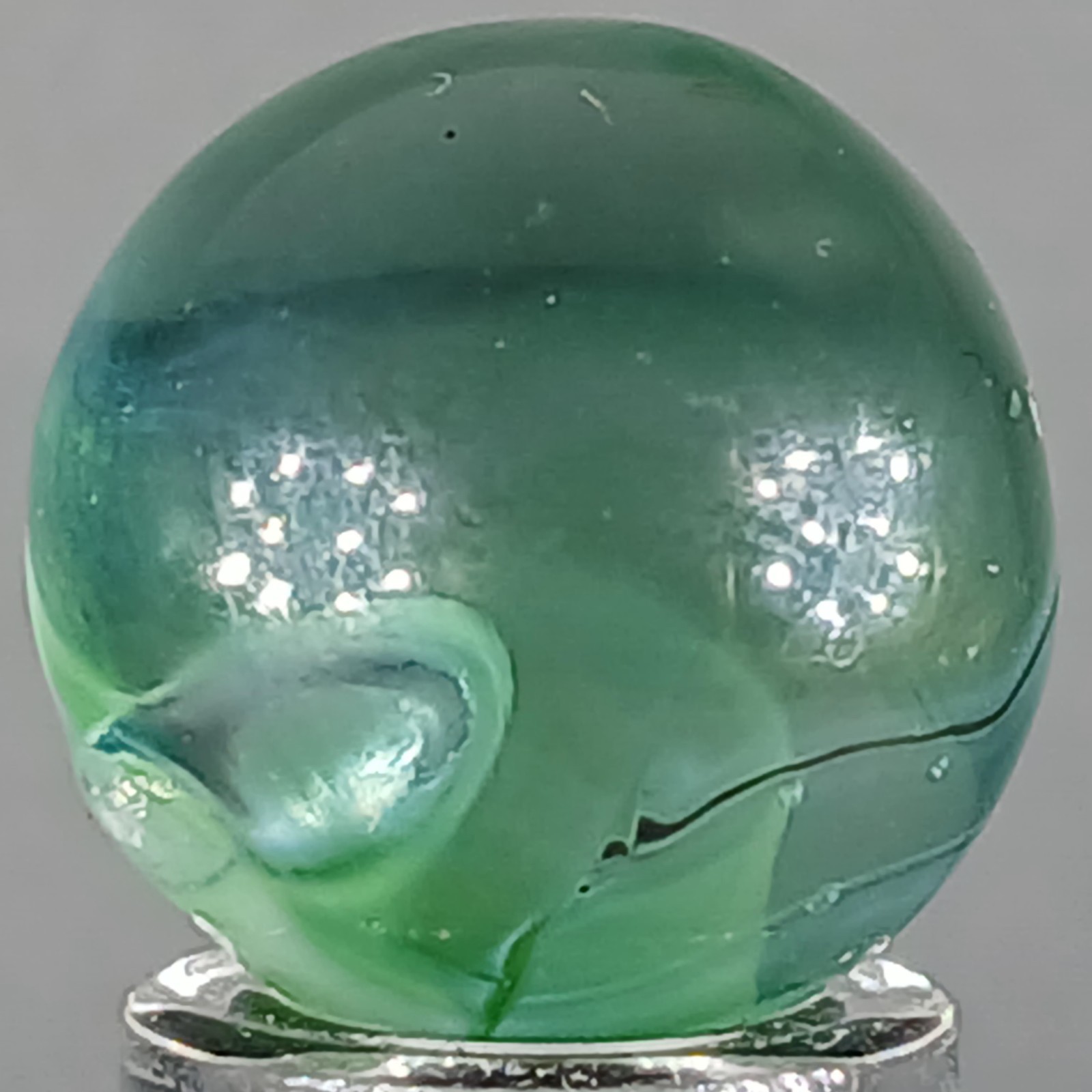 Vintage Vitro Conqueror Marble .60 Near-Mint Condition Combined Shipping