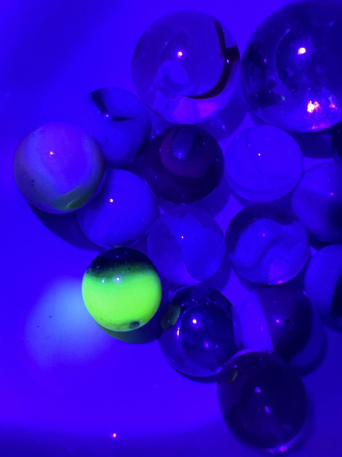 Vintage Marble Lot Of MARBLES UV Reactive Cadmium Uranium Lot #57