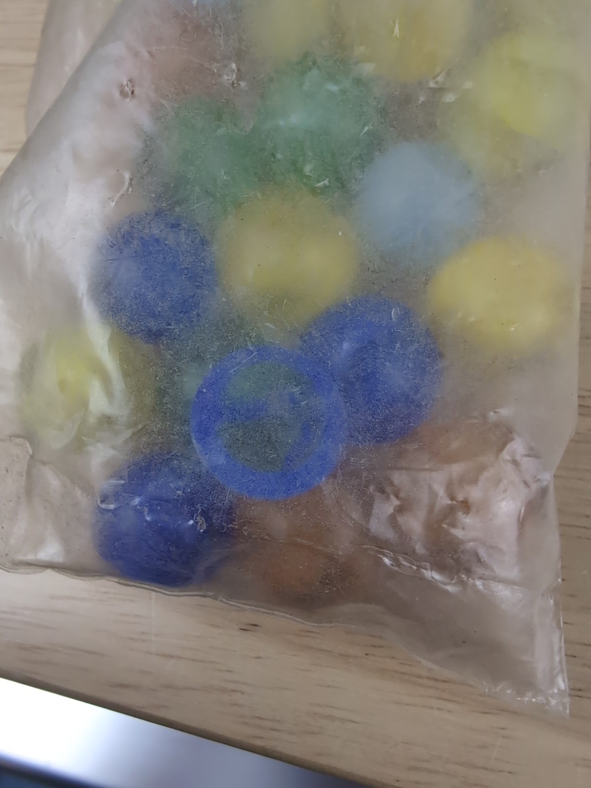From collectors estate-Marble King-unopened bag-40 Marbles Shooter 340-ce