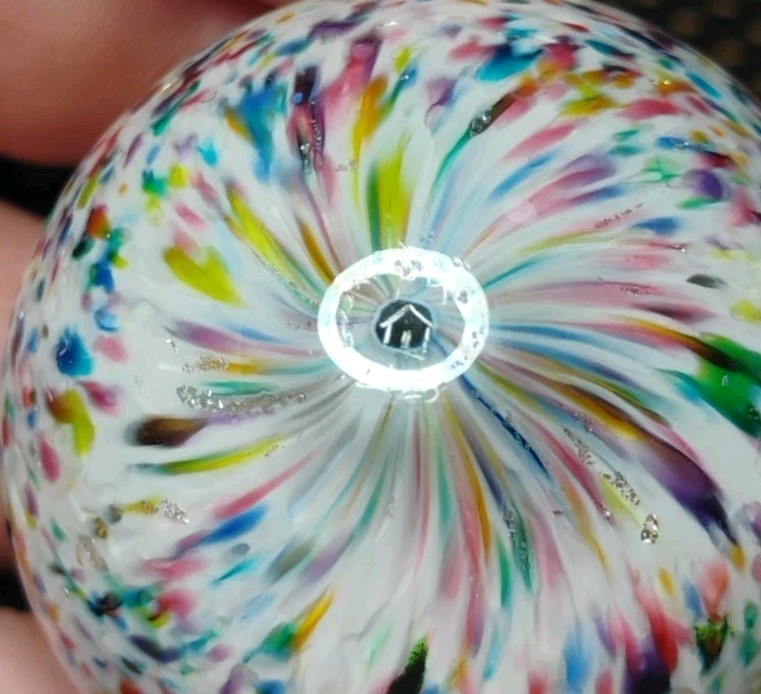 1.78″ 😍 -ONIONSKIN W/ SILVER MICA-CONTEMPORARY ART MARBLES – MINT