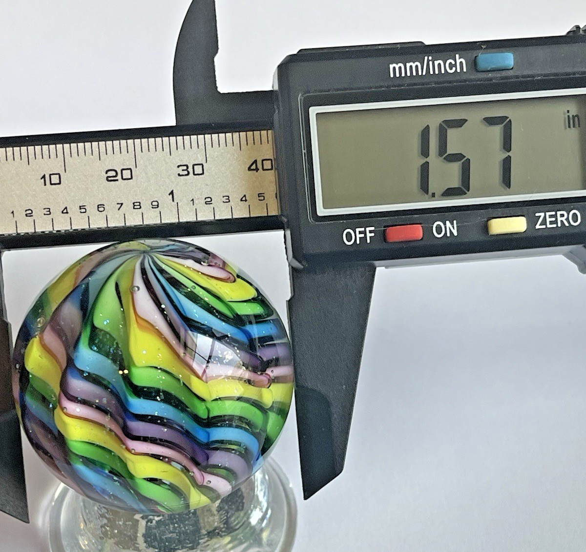 2016 SEESE MARBLE SIGNED GLASS ART 1.57″ DICHROIC LOBED RIPPLE SILVER LUTZ WOWZA
