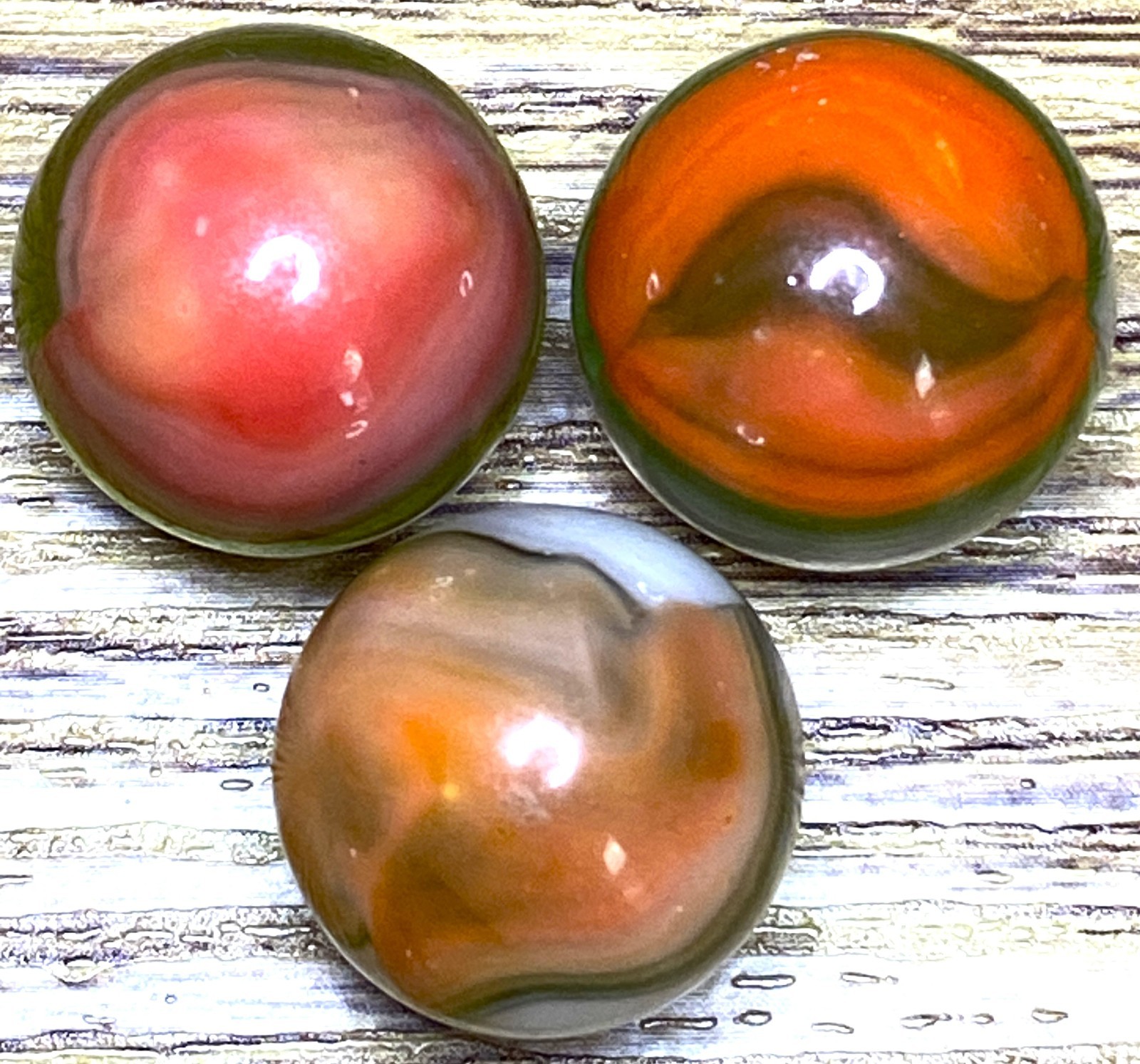 LOT OF 3 VITRO TIGERS EYE .VARY” 8B/125