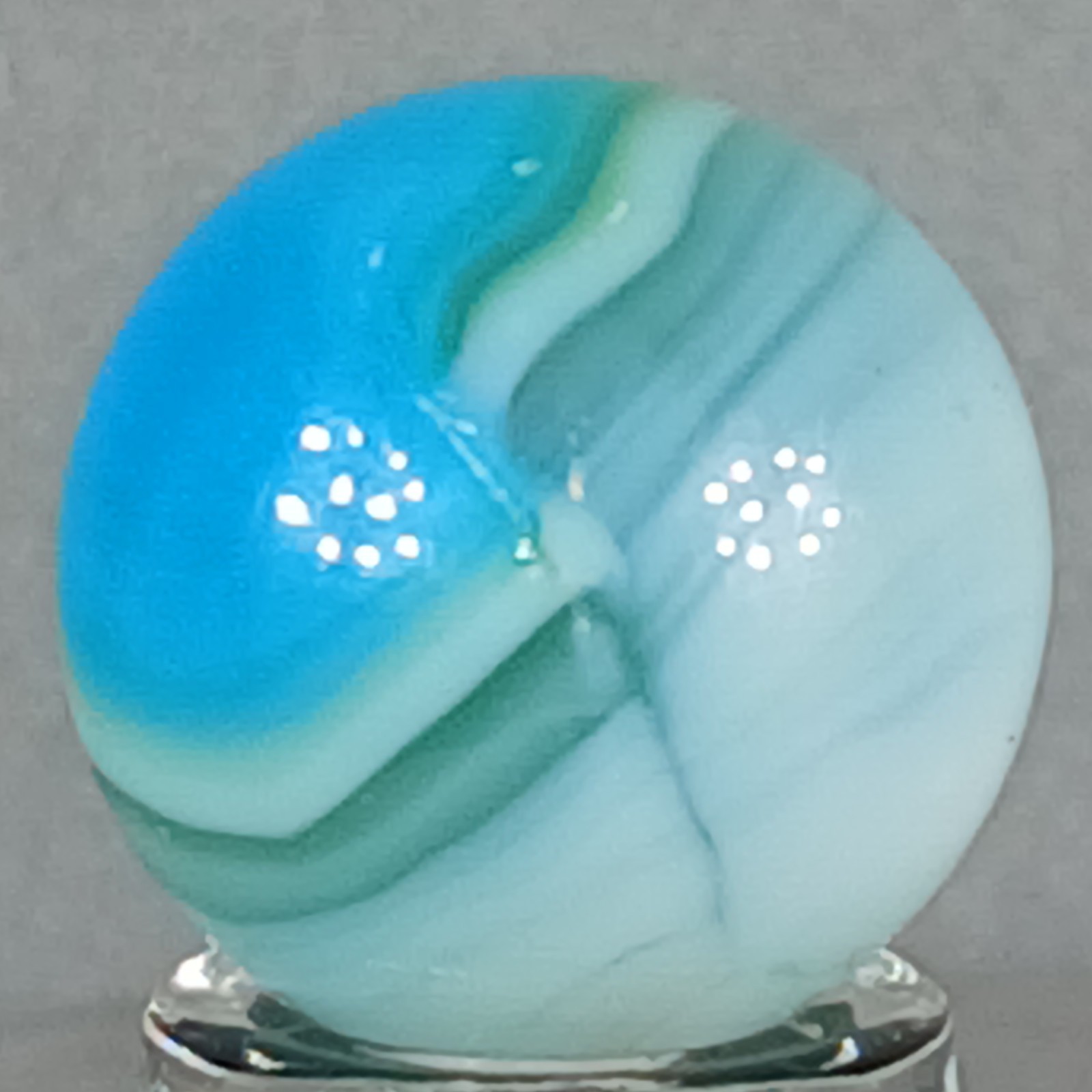 Vintage Vitro Conqueror Marble .63 Near-Mint Condition Combined Shipping