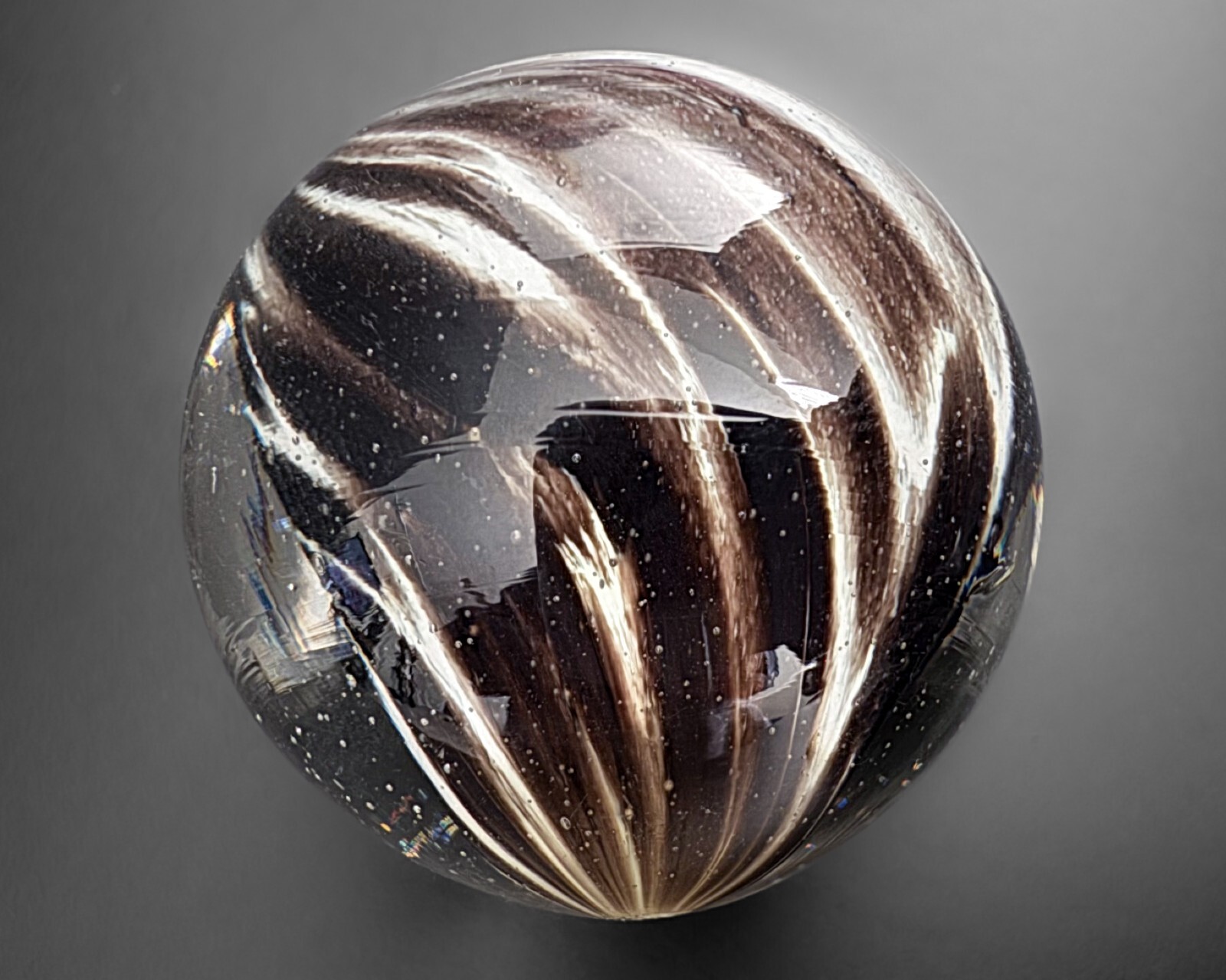 Andy Davis 1.4″ 2003 Brown Lampwork Swirl Contemporary Art Glass Marble