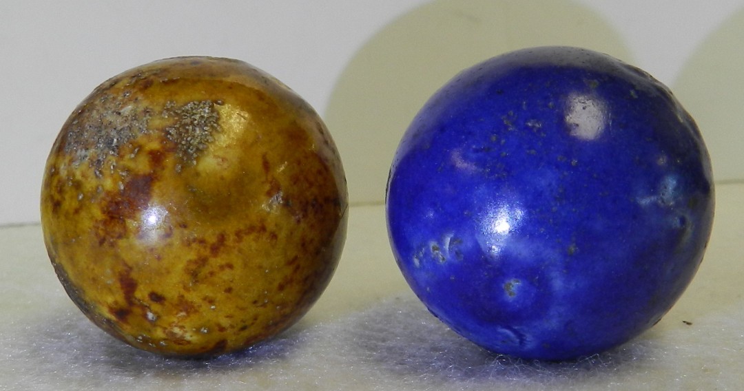 #21045m 1.16 Inches Vintage Pair of German Handmade Bennington Shooter Marbles