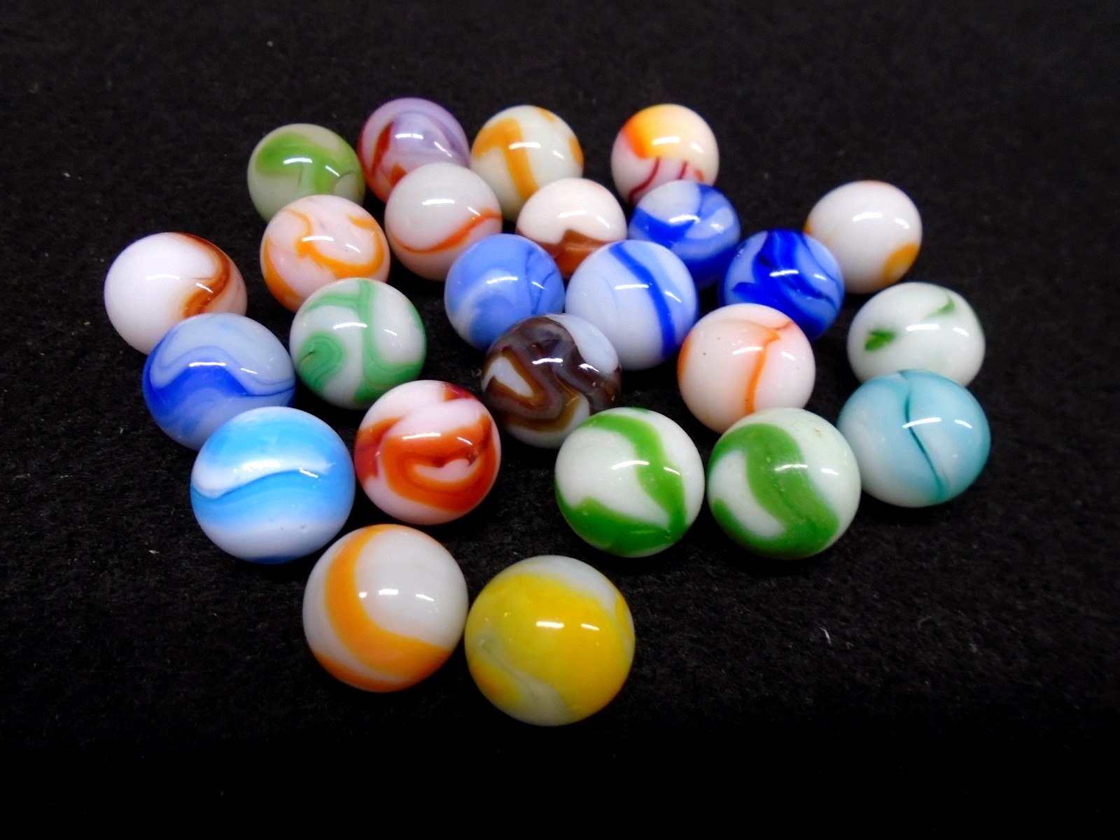 VTG (25) W.V. SWIRL MARBLES! ALLEY AGATE CO. etc. EX. COND. VERY NICE SELECTION!
