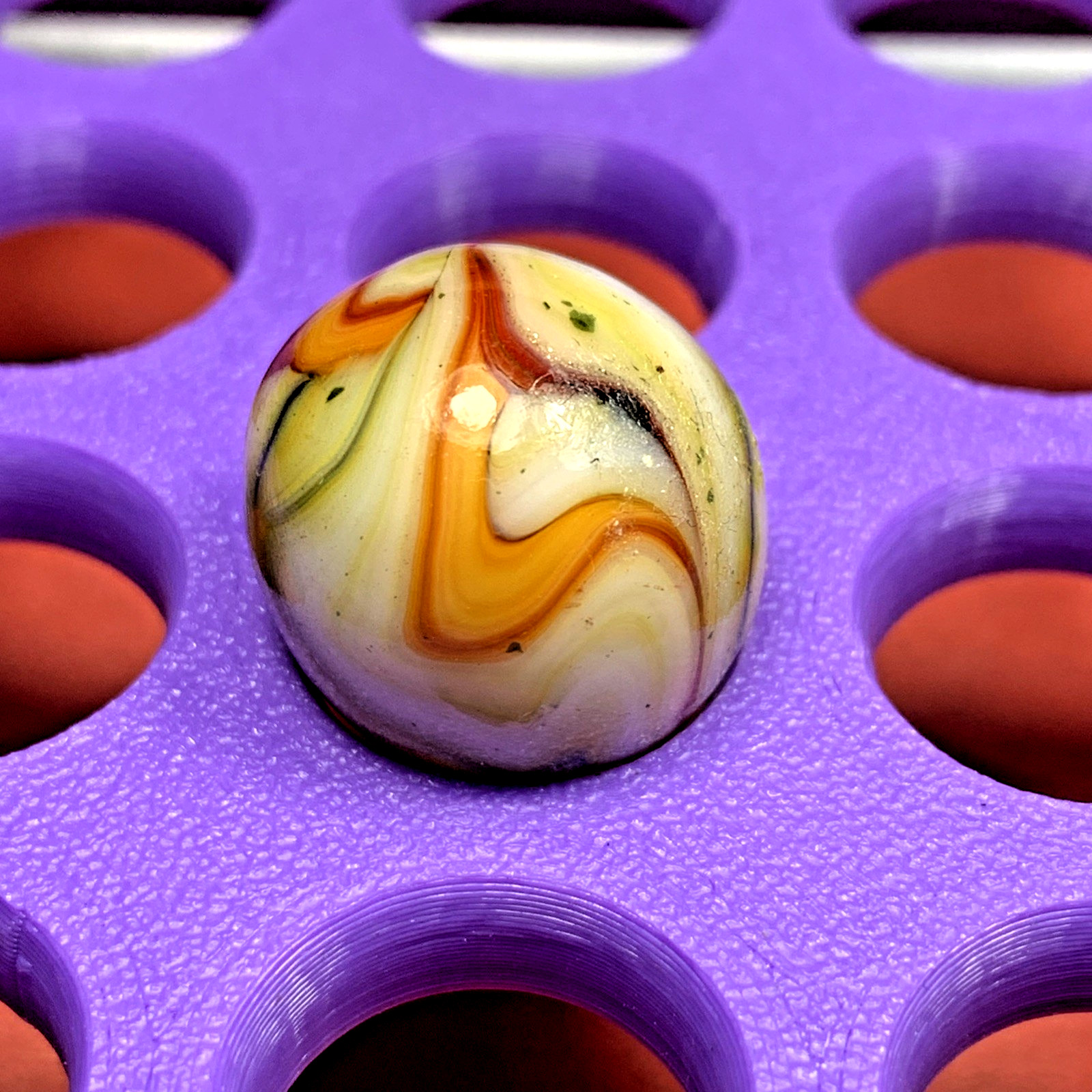 DAS/CHAMPION/WV/JABO AS MADE FLAMEY EGGY SWIRLED SHOOTER .70″ BOX01/111