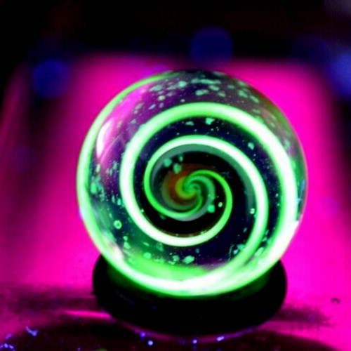 BRIAN TRILLAS GLASS MARBLE/.725″CRUSHED OPAL, GREEN BLACKLIGHT RAINBOW CORKSCREW
