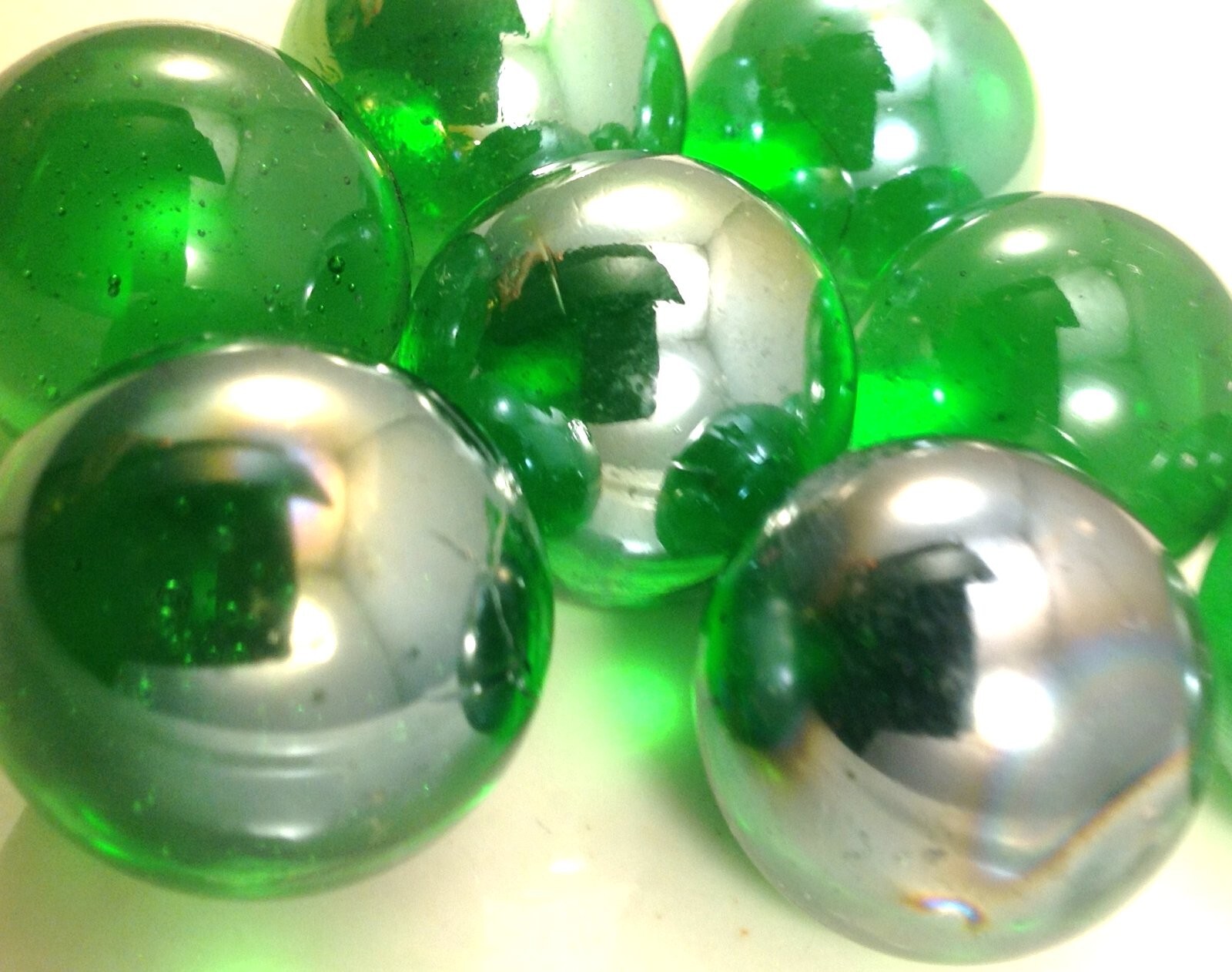 Glass Marbles 1″ – 12oz bag Light Green Shiny 16pcs