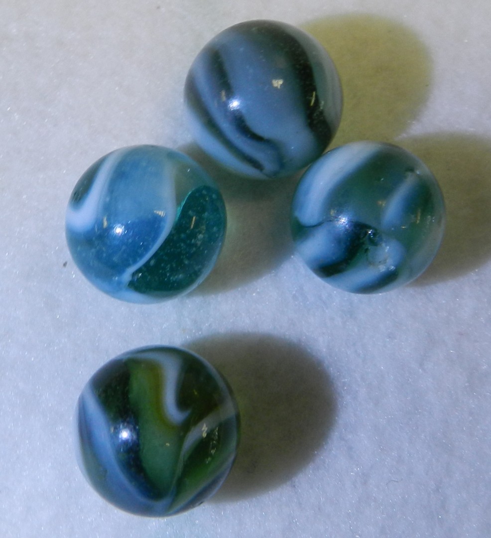 #21057m Vintage Group of 4 Ungraded Peltier Glass Marbles .66 to .69 Inches