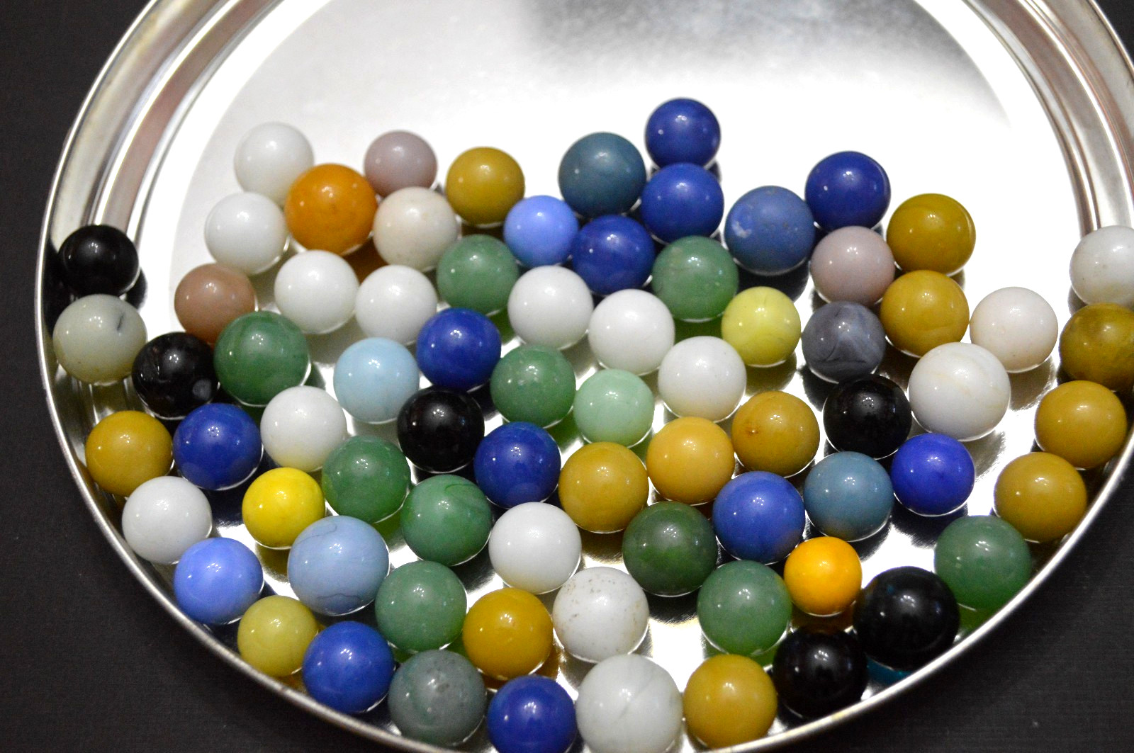 about 74 solid & solid swirl clear marbles akro other brands (ungraded)