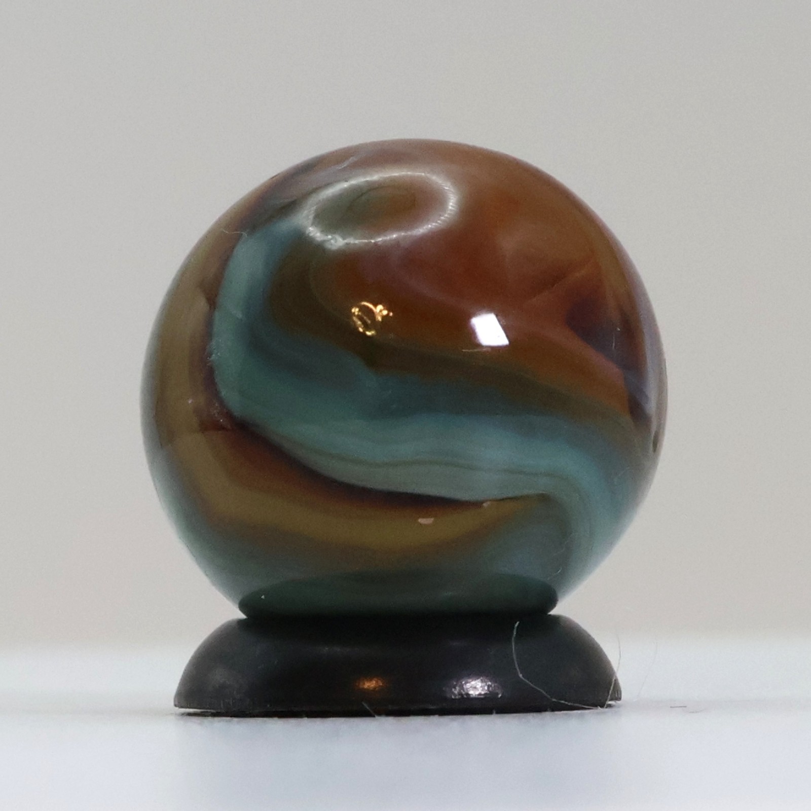 5/8″ Colorful Swirl Marble Translucent Base M-