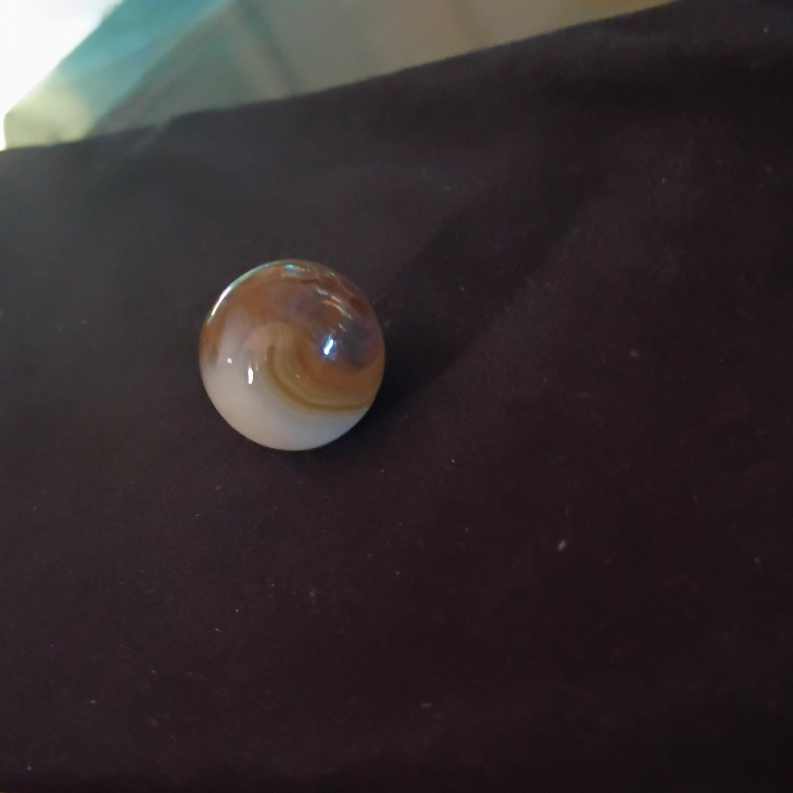Single Glass Swirl Toy Marble, White & Brown Swirl, Ages 4-7 to 17+