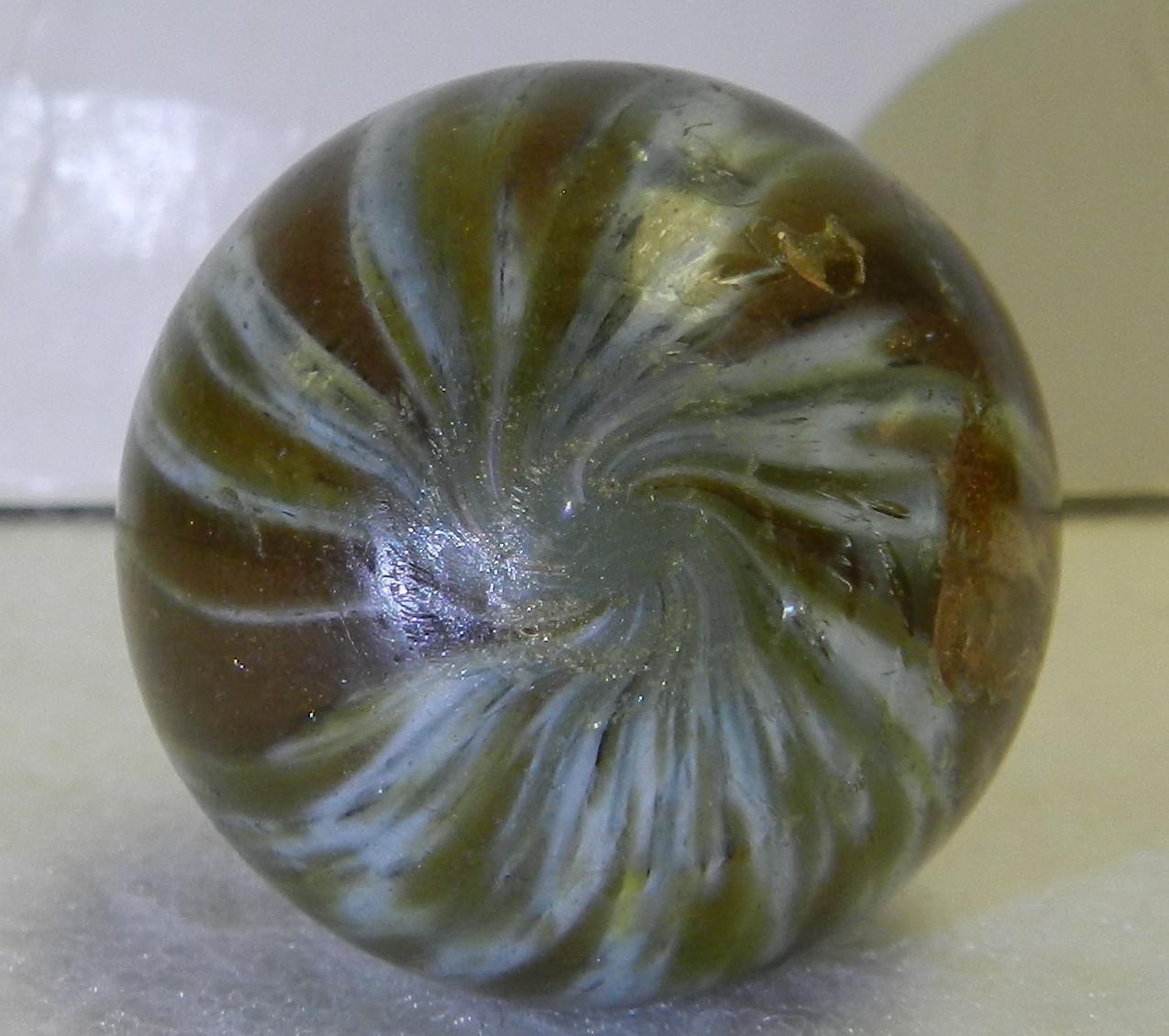 #19651m Huge 1.35 Inches Vintage German Handmade Onionskin Lutz Marble