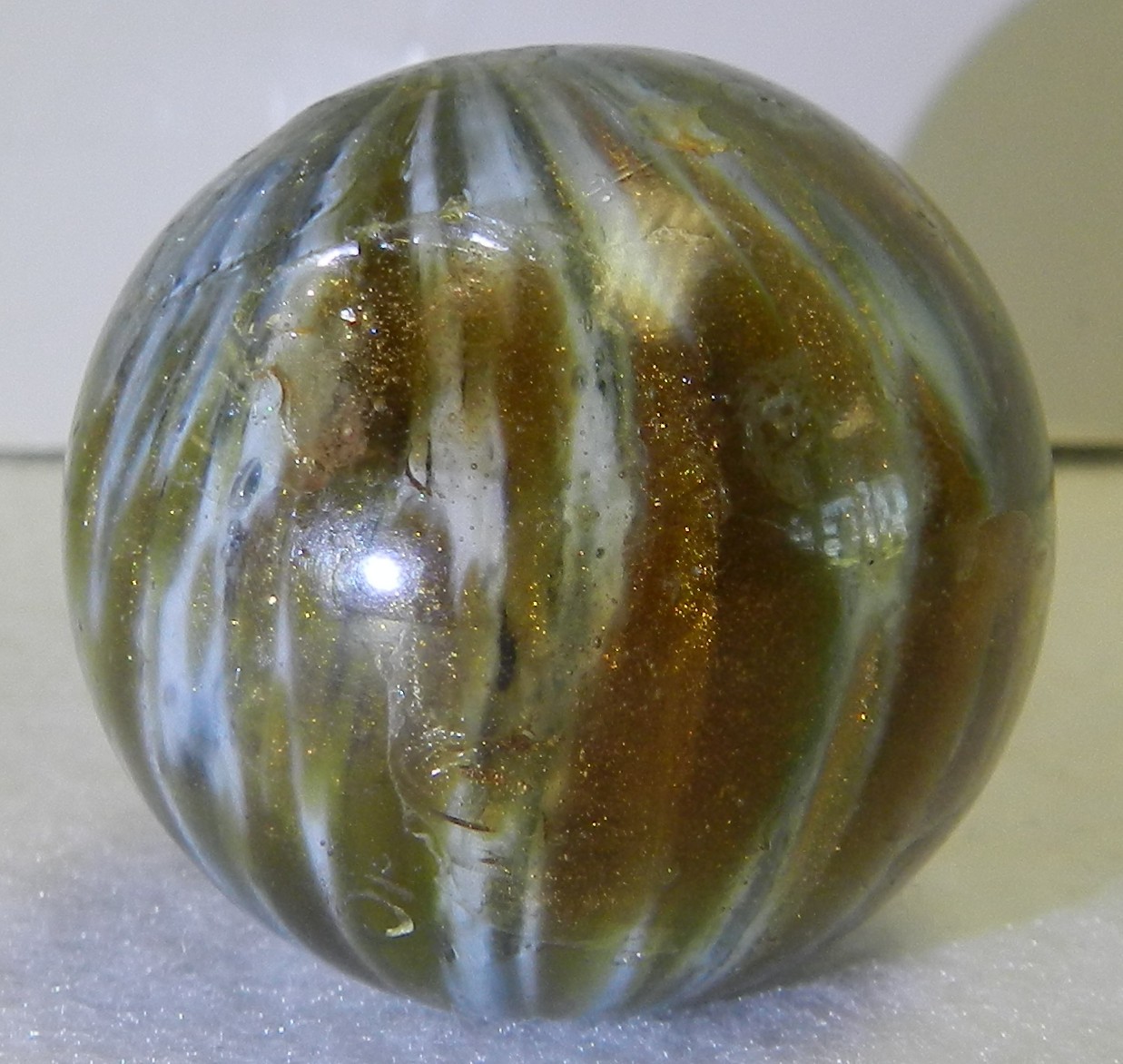 #19651m Huge 1.35 Inches Vintage German Handmade Onionskin Lutz Marble