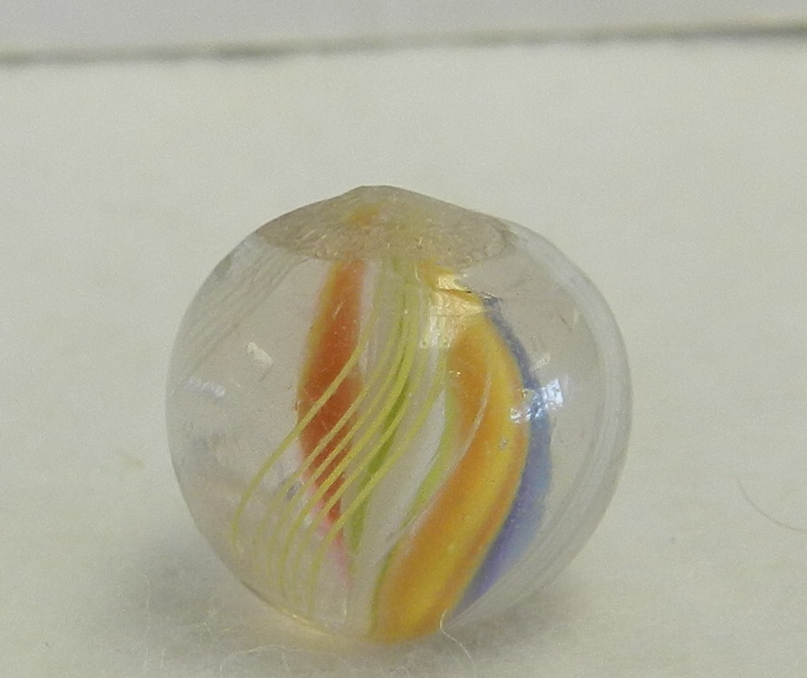 #18915m Vintage German Handmade Divided Ribbon Swirl Marble .58 Inches
