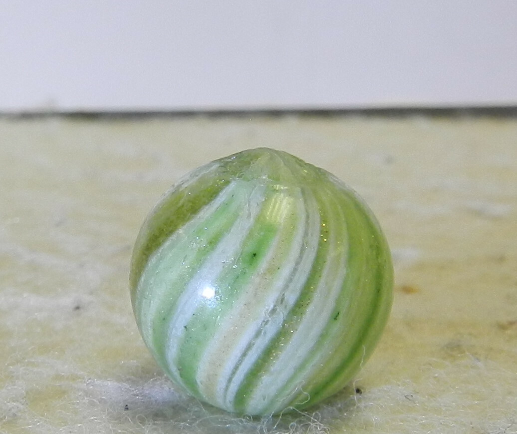 #15025m Vintage German Handmade Onionskin Lutz Marble .58 Inches