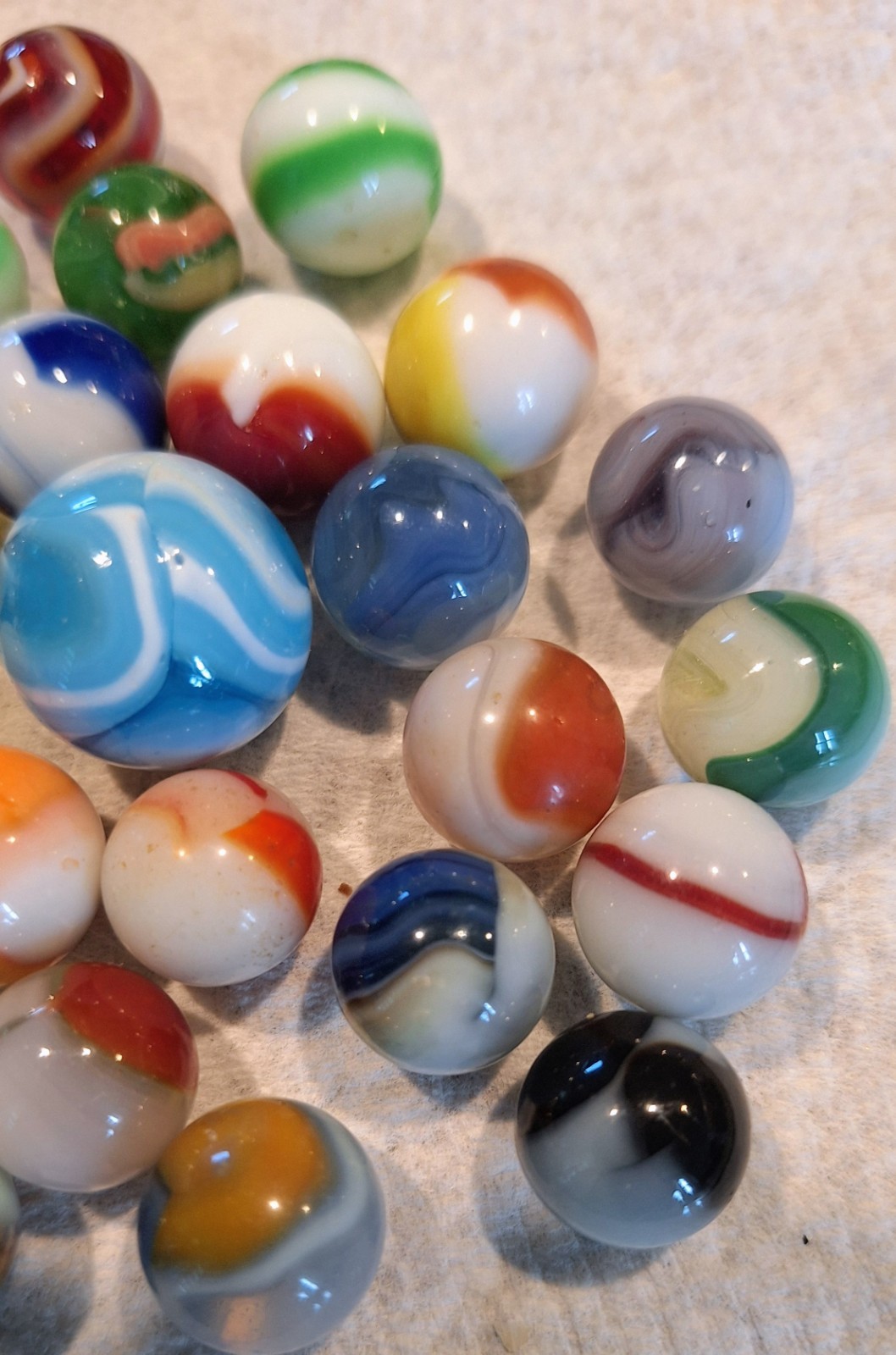 Lot Of 25 Vintage Marbles ,akro,cac,peltier,wv Swirls