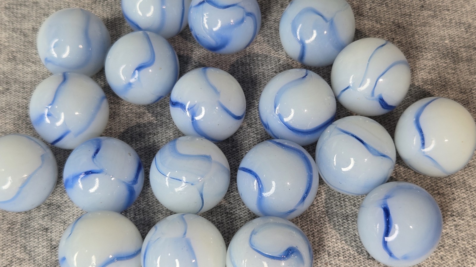 20 Peltier National Line Rainbo NLR Blue Baseball Pattern Marbles #002