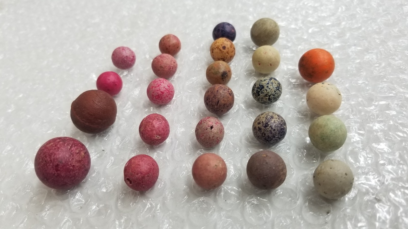 24-Pre 1900s Clay Marbles 9/16″-1″ Multiple Manufacturers Shelf UP5 #26