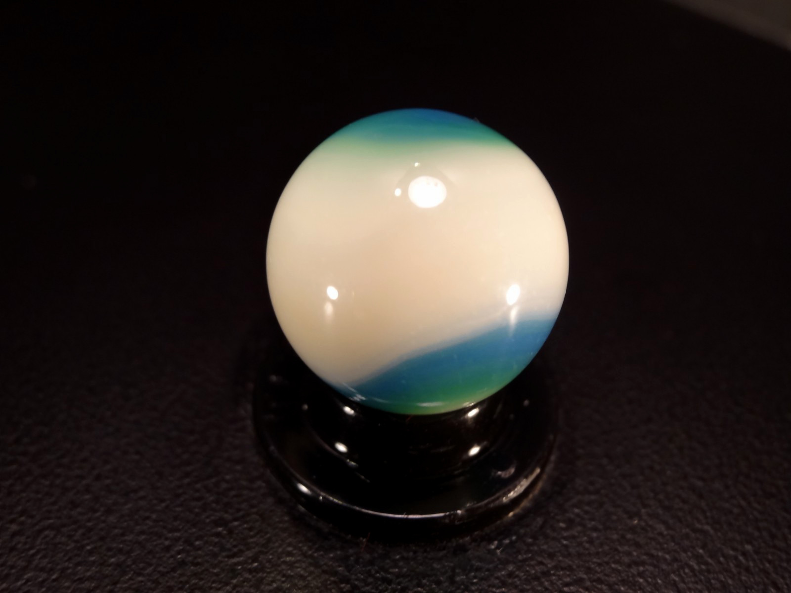 AKRO AGATE TRI COLOR w/ BEAUTIFUL PASTEL COLORS UV Awesome Akro 🌟 WET MINT