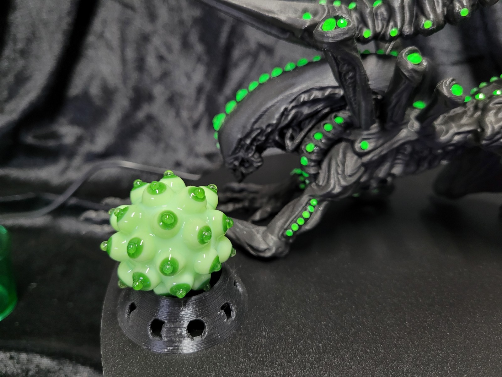 Kogel Glass UV reactive Alien Boob Marble With glass Rhinestone 3d Printed Alien