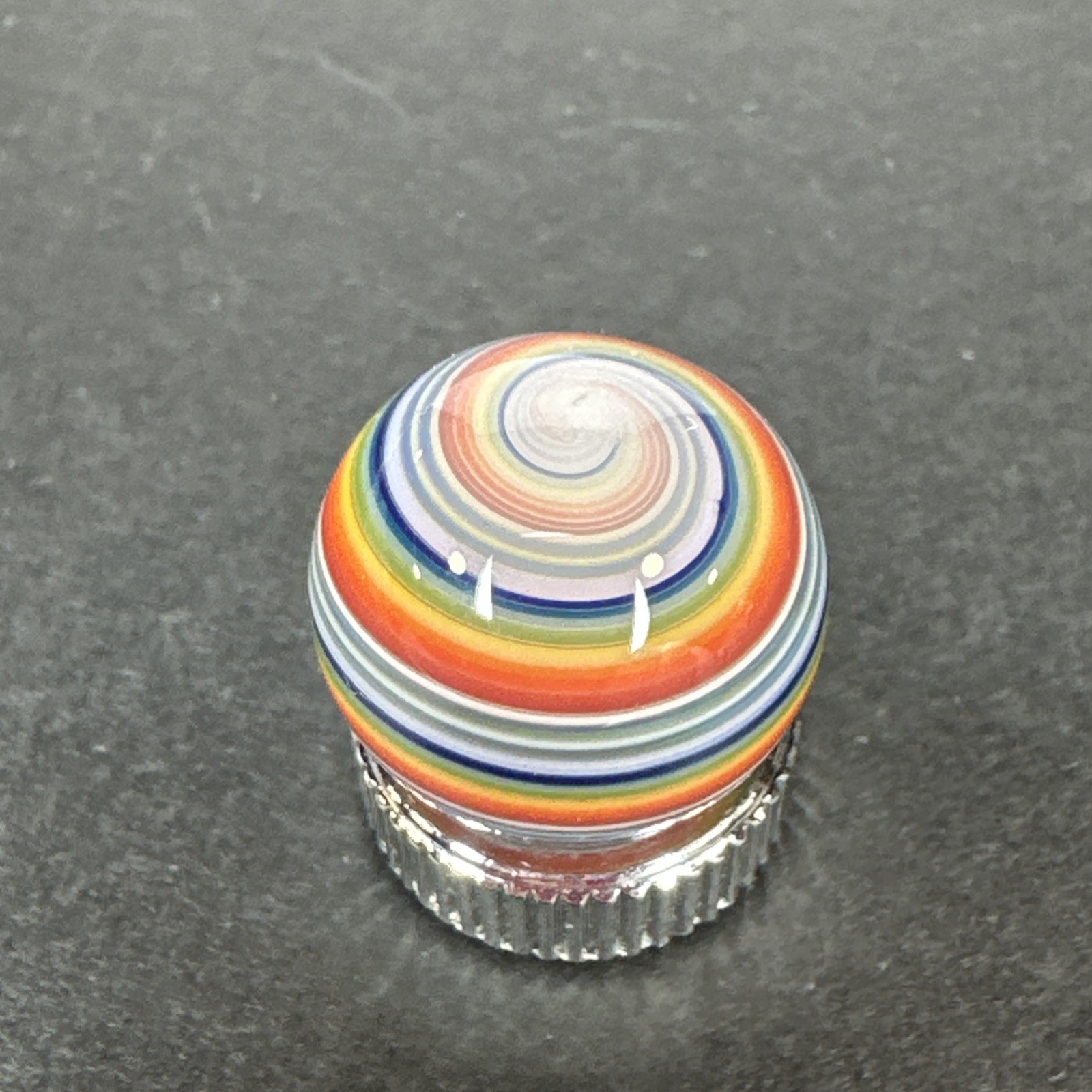 Contemporary Handmade Art Glass Marble .66″ Bright Swirl Spiral MIB Boro Stripes