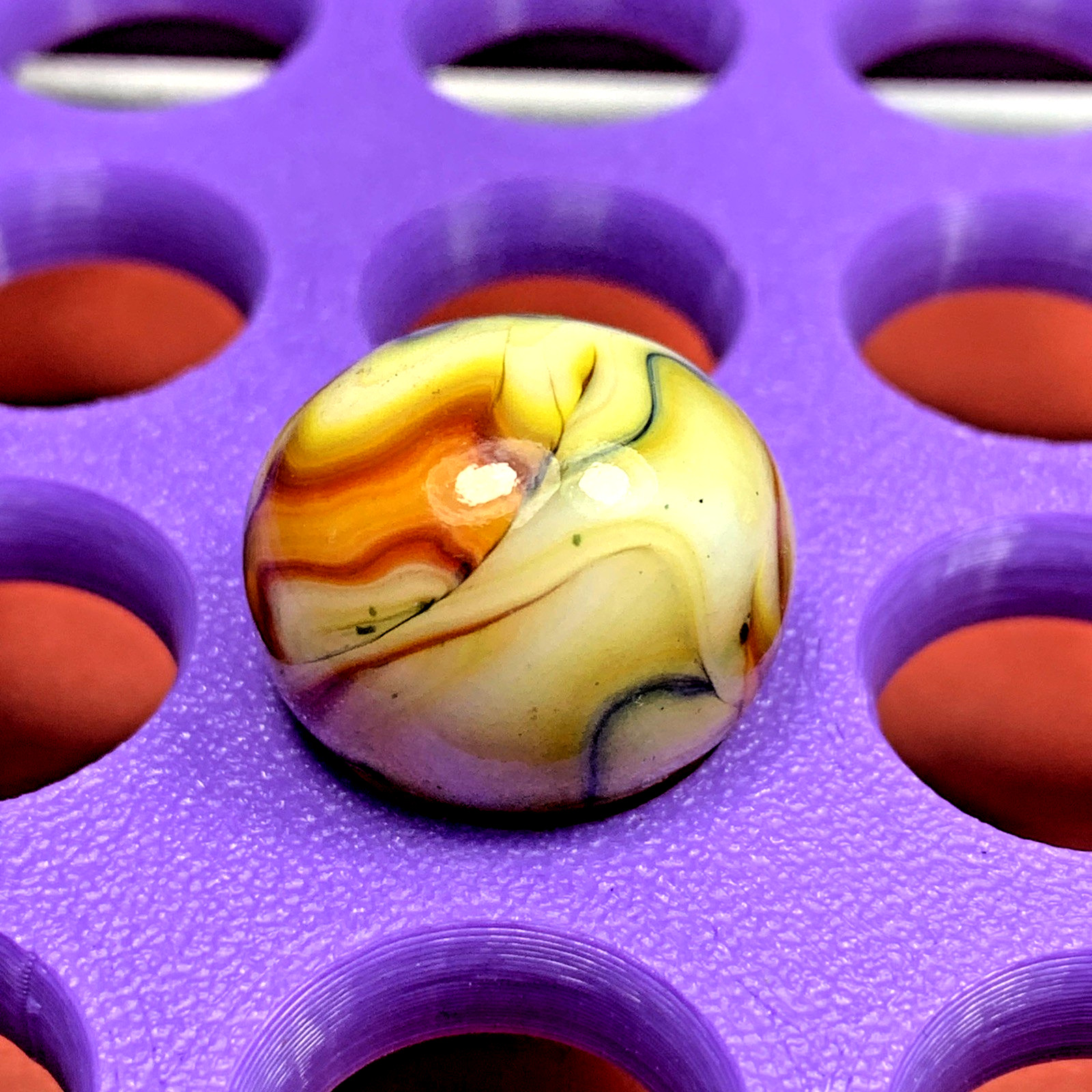 DAS/CHAMPION/WV/JABO AS MADE FLAMEY EGGY SWIRLED SHOOTER .70″ BOX01/111
