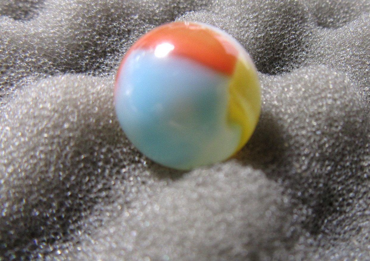 VINTAGE VITRO “TIGER EYE TYPE 1″ MARBLE Baby Blue, Yellow, Reddish N White 5/8”