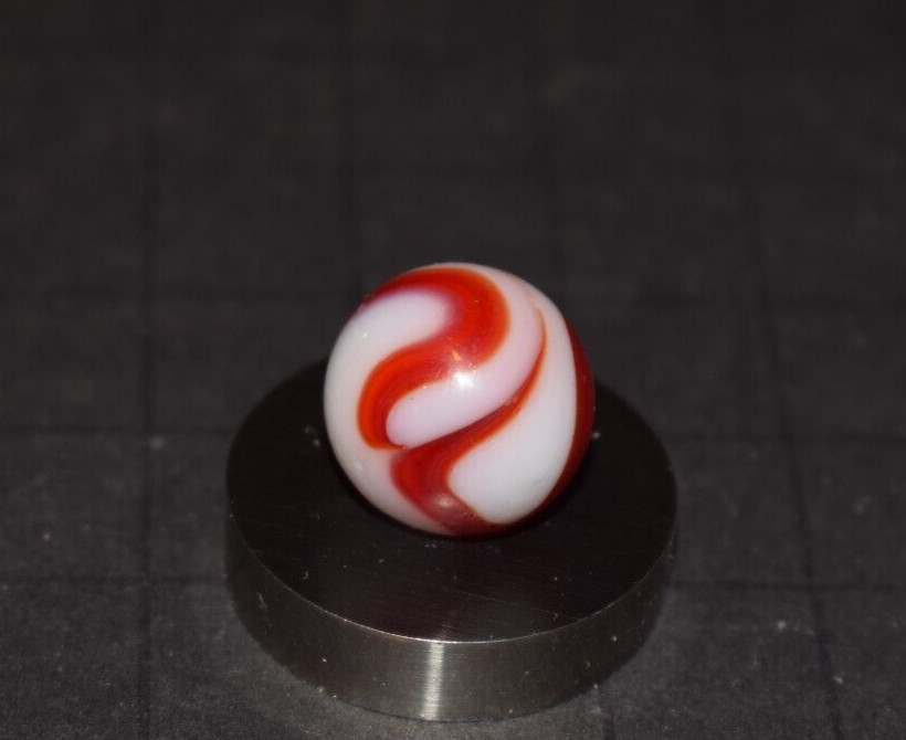 Vintage Alley 🔴RED Ribbon🔴 Collectors Toy Marble Size .593″=19/32″=15mm VNM